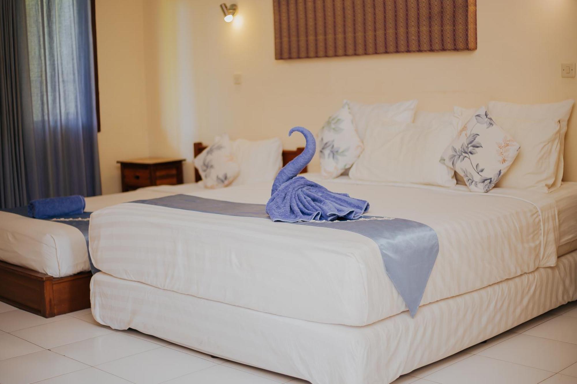 Medana Bay Marina Hotel Paloh Buitenkant foto