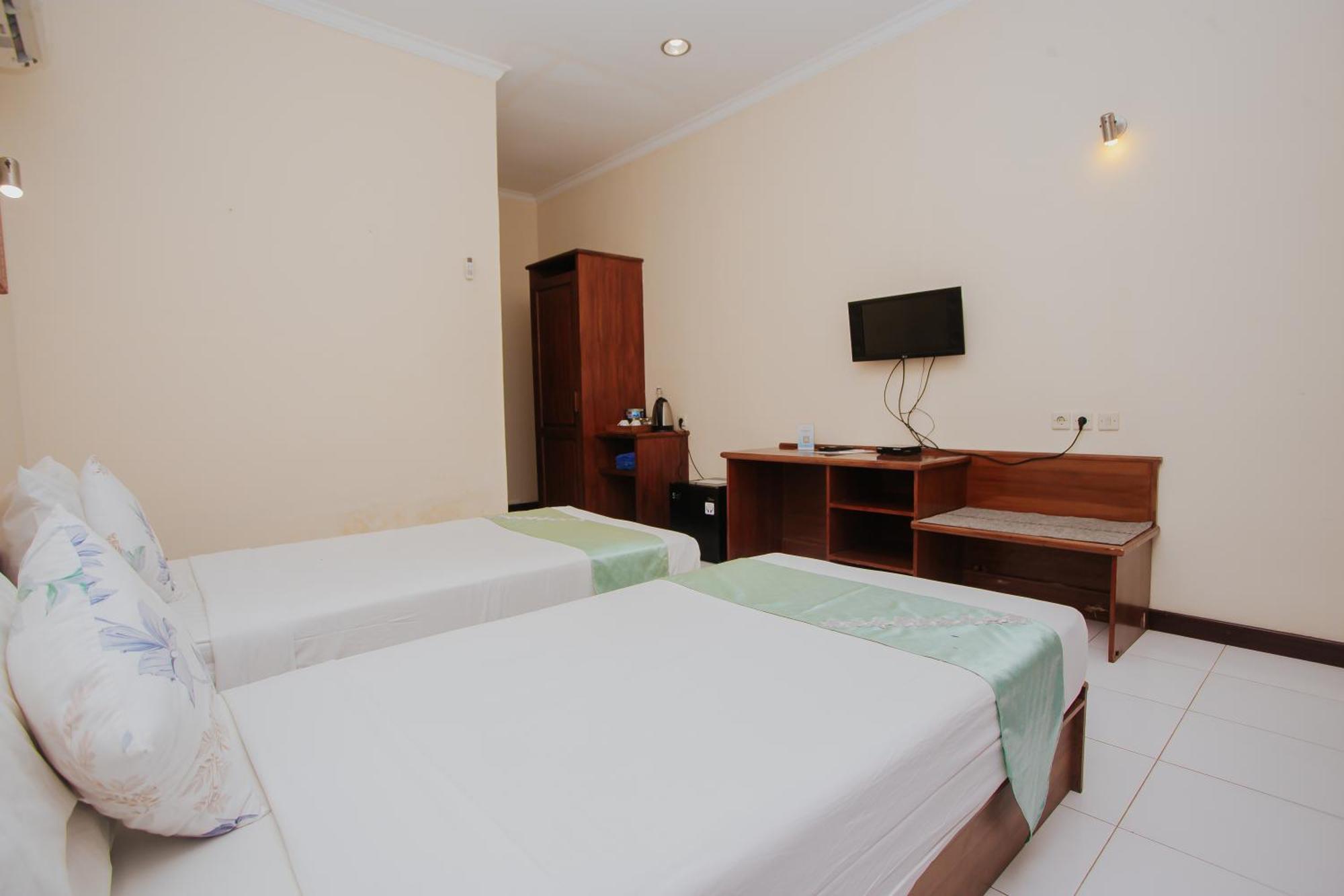 Medana Bay Marina Hotel Paloh Buitenkant foto