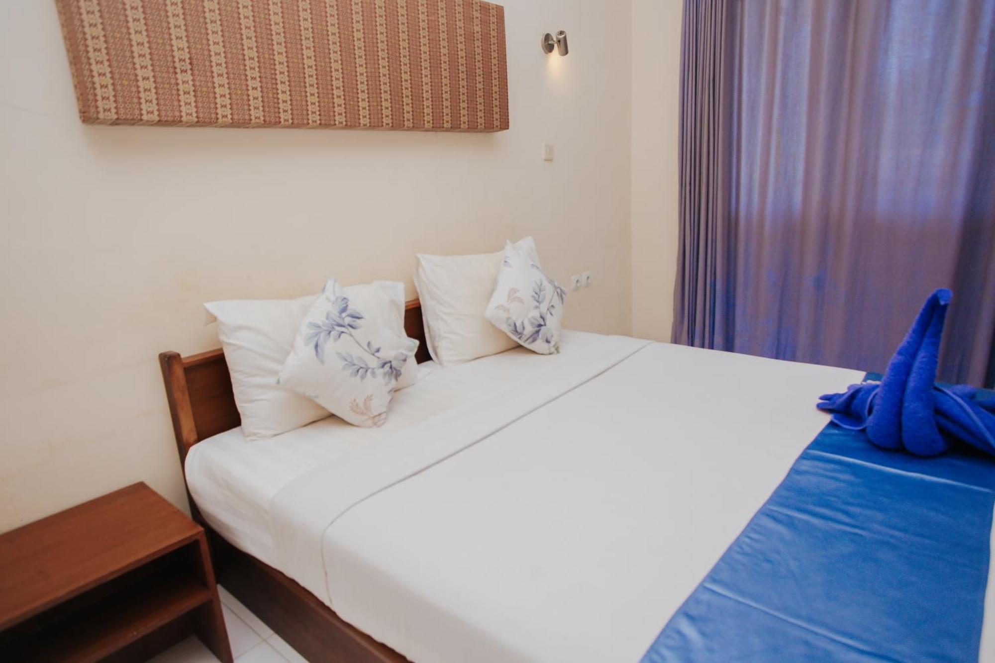 Medana Bay Marina Hotel Paloh Buitenkant foto