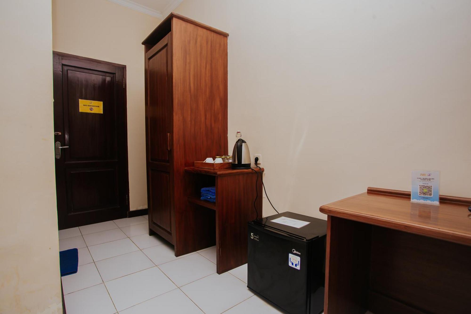Medana Bay Marina Hotel Paloh Buitenkant foto