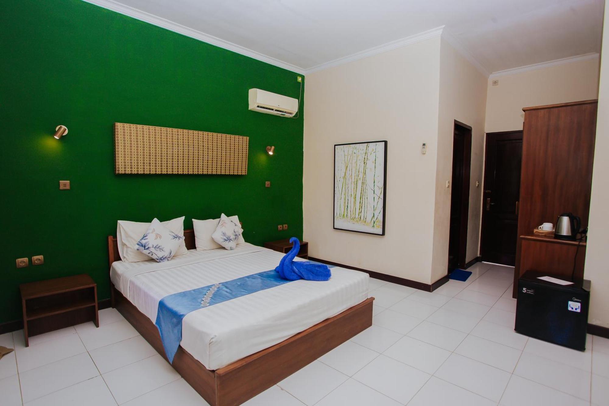 Medana Bay Marina Hotel Paloh Buitenkant foto